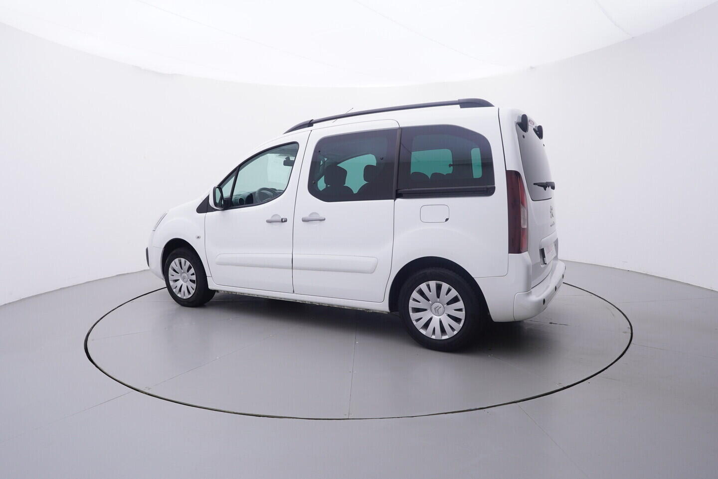 OV190V10818_16.webp_BERLINGO  1.6 1.6 VTi 88 kW manuál, DPH