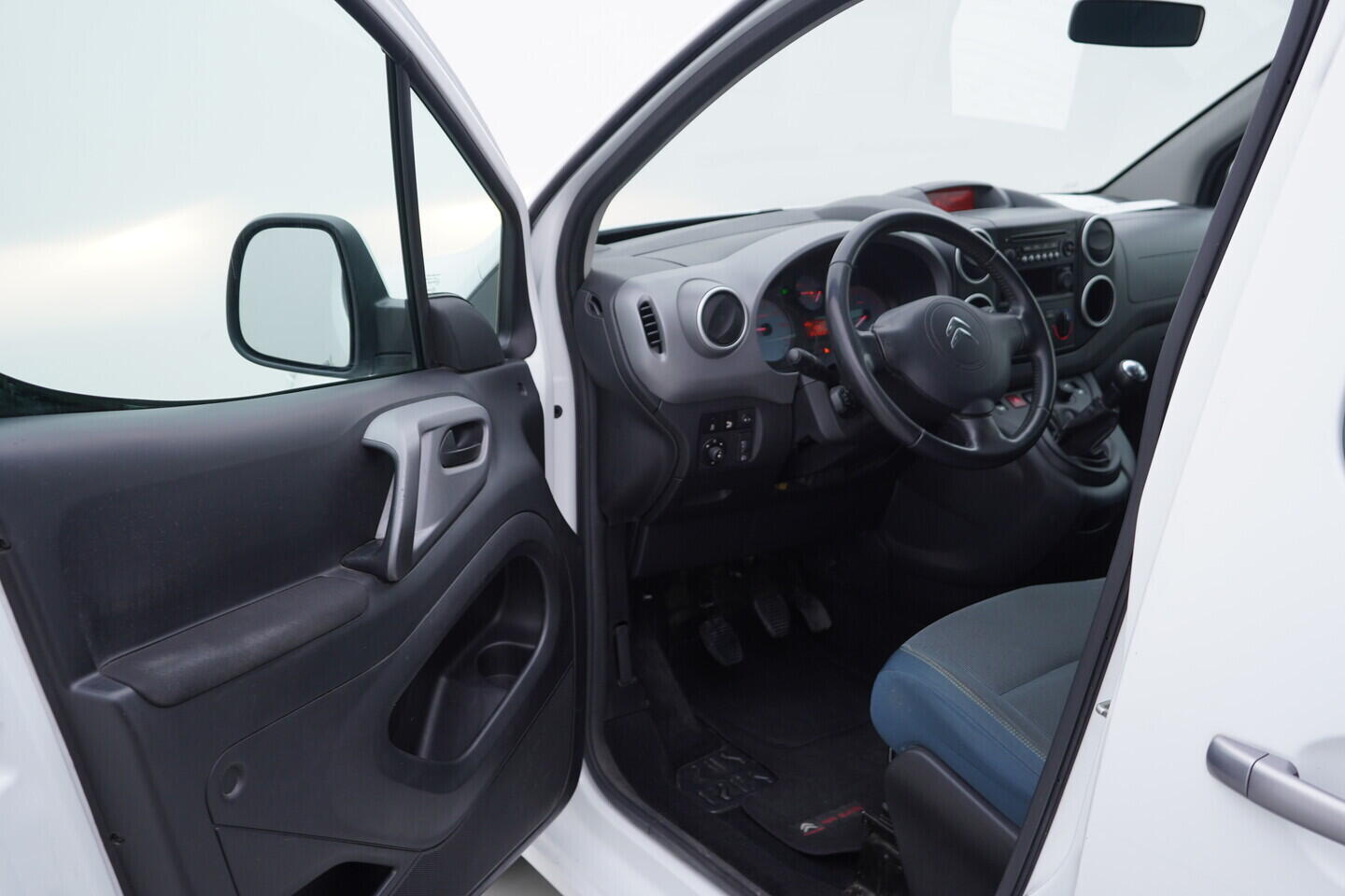 OV190V10818_18.webp_BERLINGO  1.6 1.6 VTi 88 kW manuál, DPH