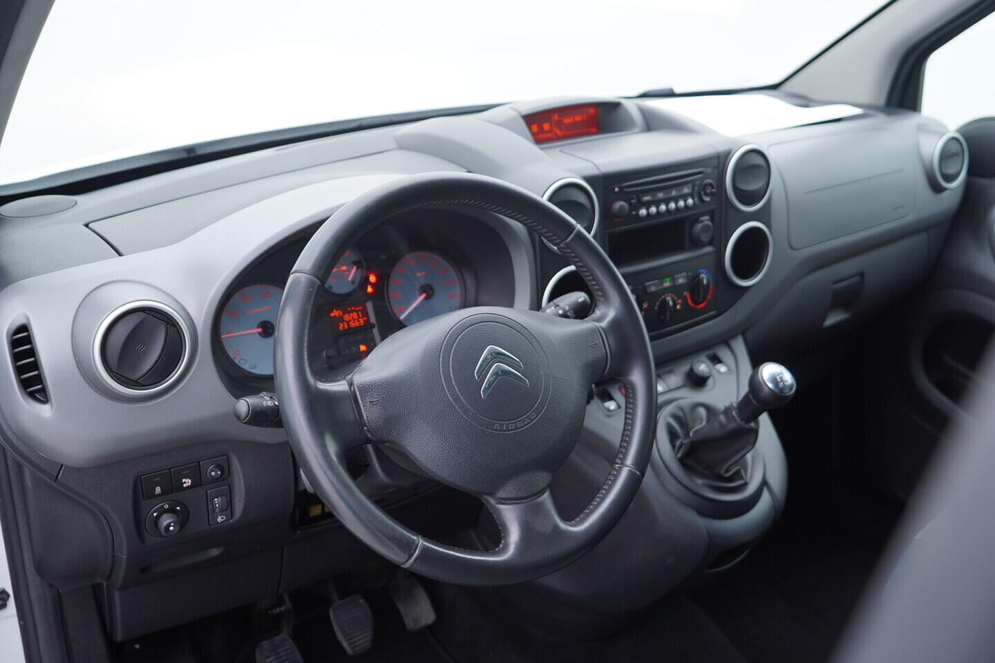 OV190V10818_20.webp_BERLINGO  1.6 1.6 VTi 88 kW manuál, DPH