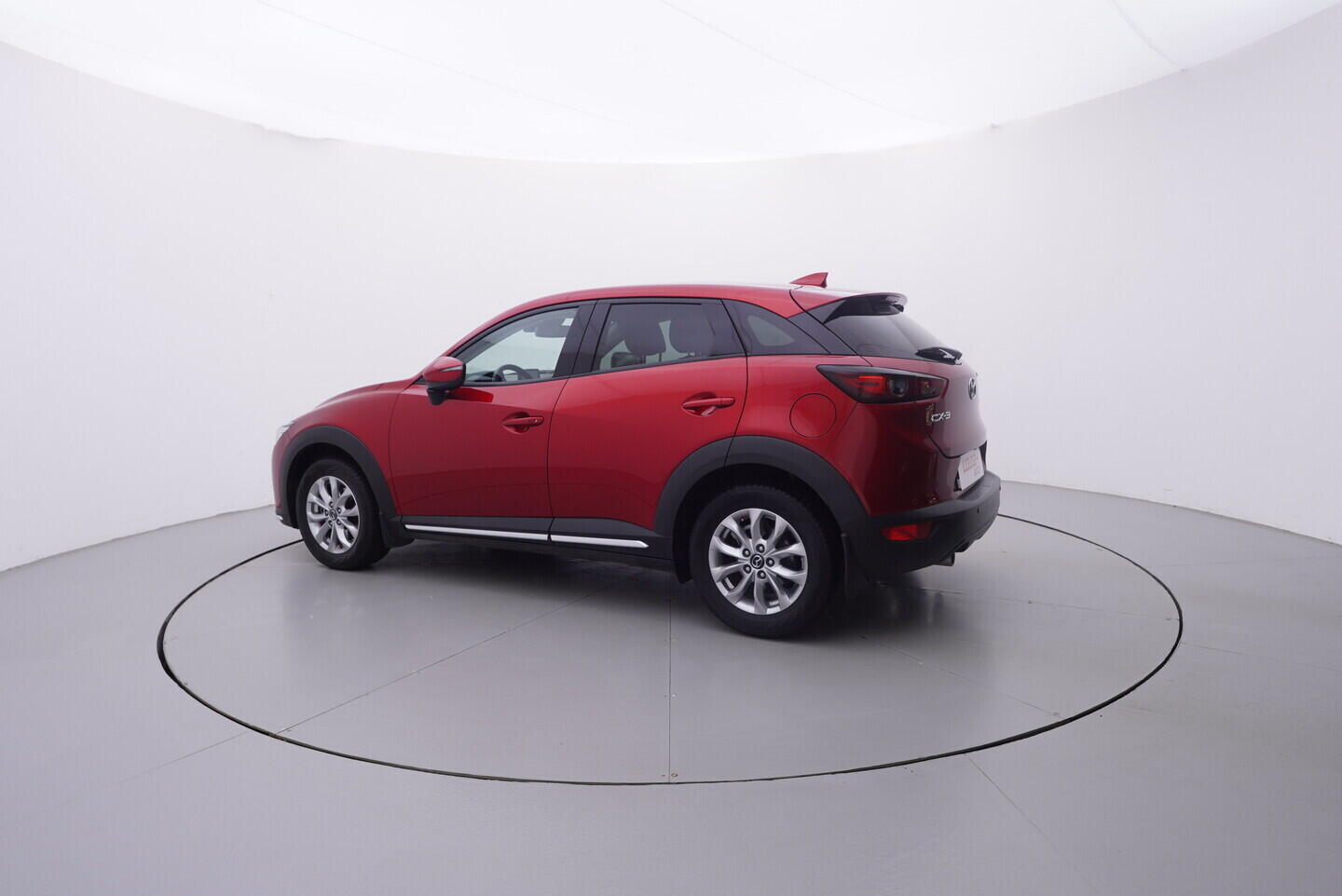 OV190V10820_12.webp_CX-3 Revolution TOP 2.0  110 kW automat