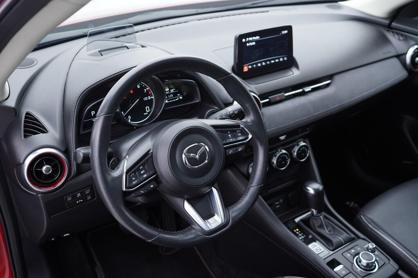 OV190V10820_22.webp_CX-3 Revolution TOP 2.0  110 kW automat