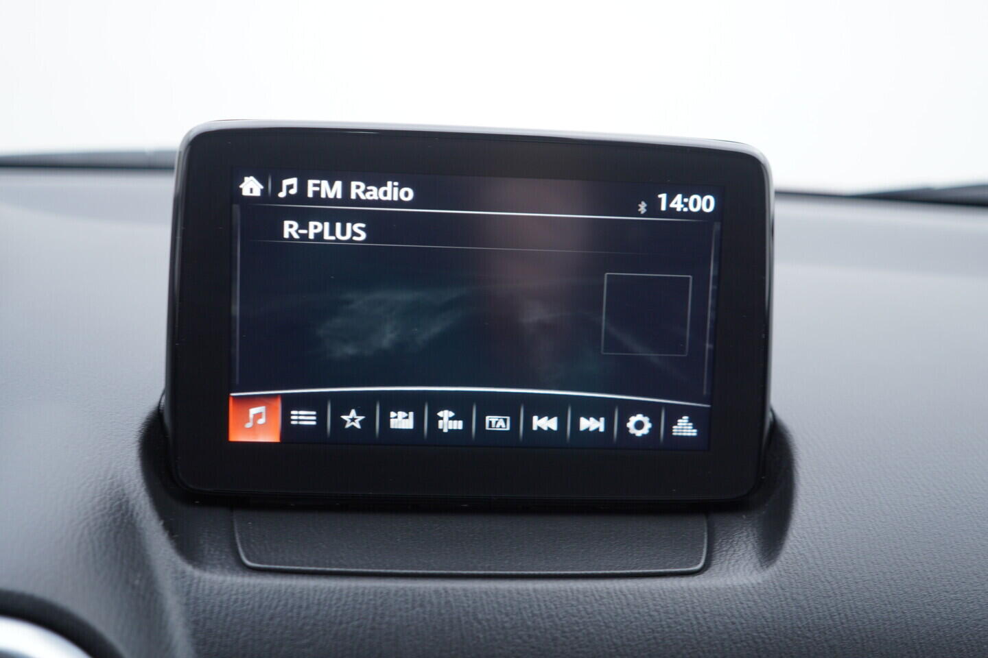 OV190V10820_31.webp_CX-3 Revolution TOP 2.0  110 kW automat