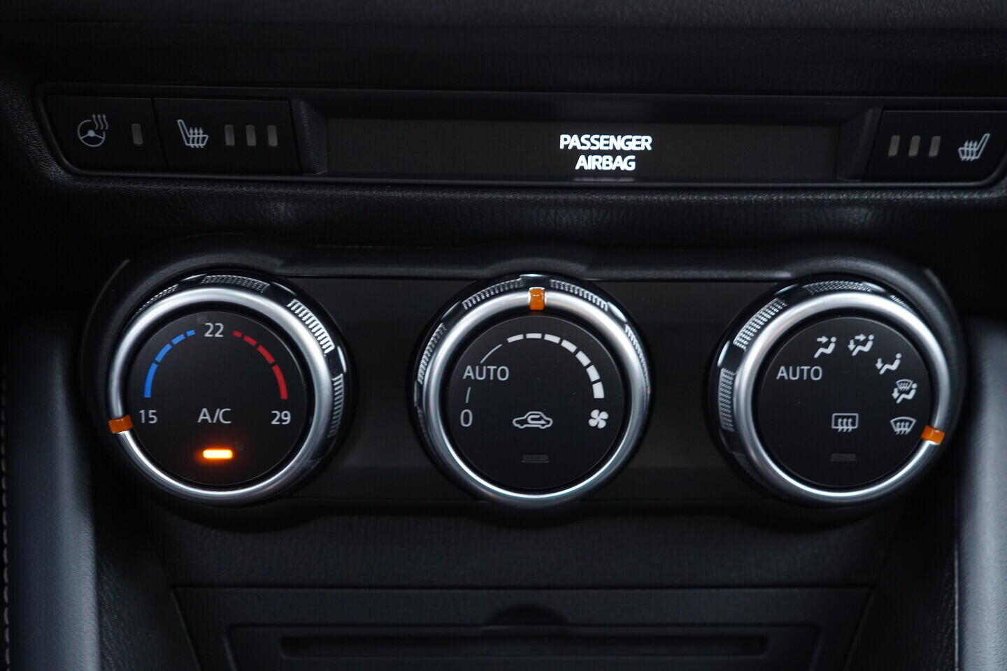 OV190V10820_34.webp_CX-3 Revolution TOP 2.0  110 kW automat