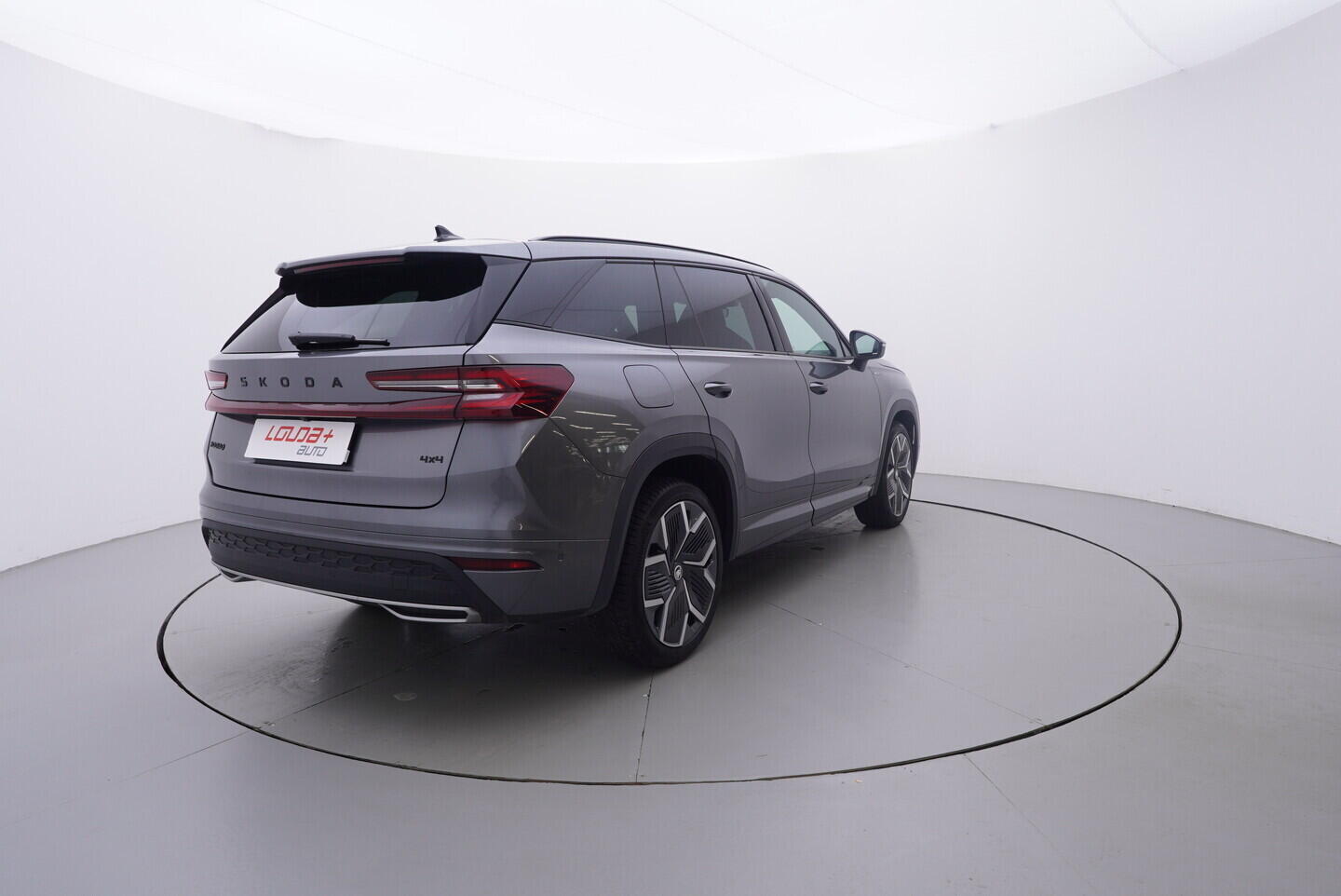 OV190V10822_14.webp_KODIAQ SportLine 2.0 TDI 142 kW automat, DPH