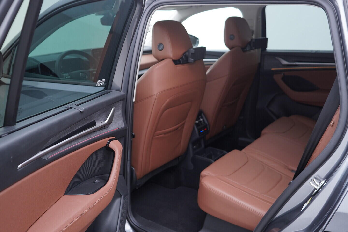 OV190V10823_37.webp_KODIAQ Exclusive Selection 2.0 TDI 110 kW automat, DPH
