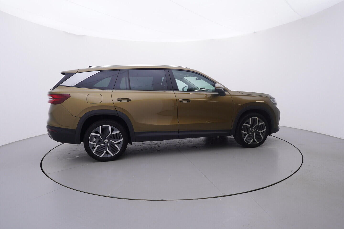 OV190V10825_15.webp_KODIAQ Exclusive Selection 2.0 TDI 142 kW automat, DPH