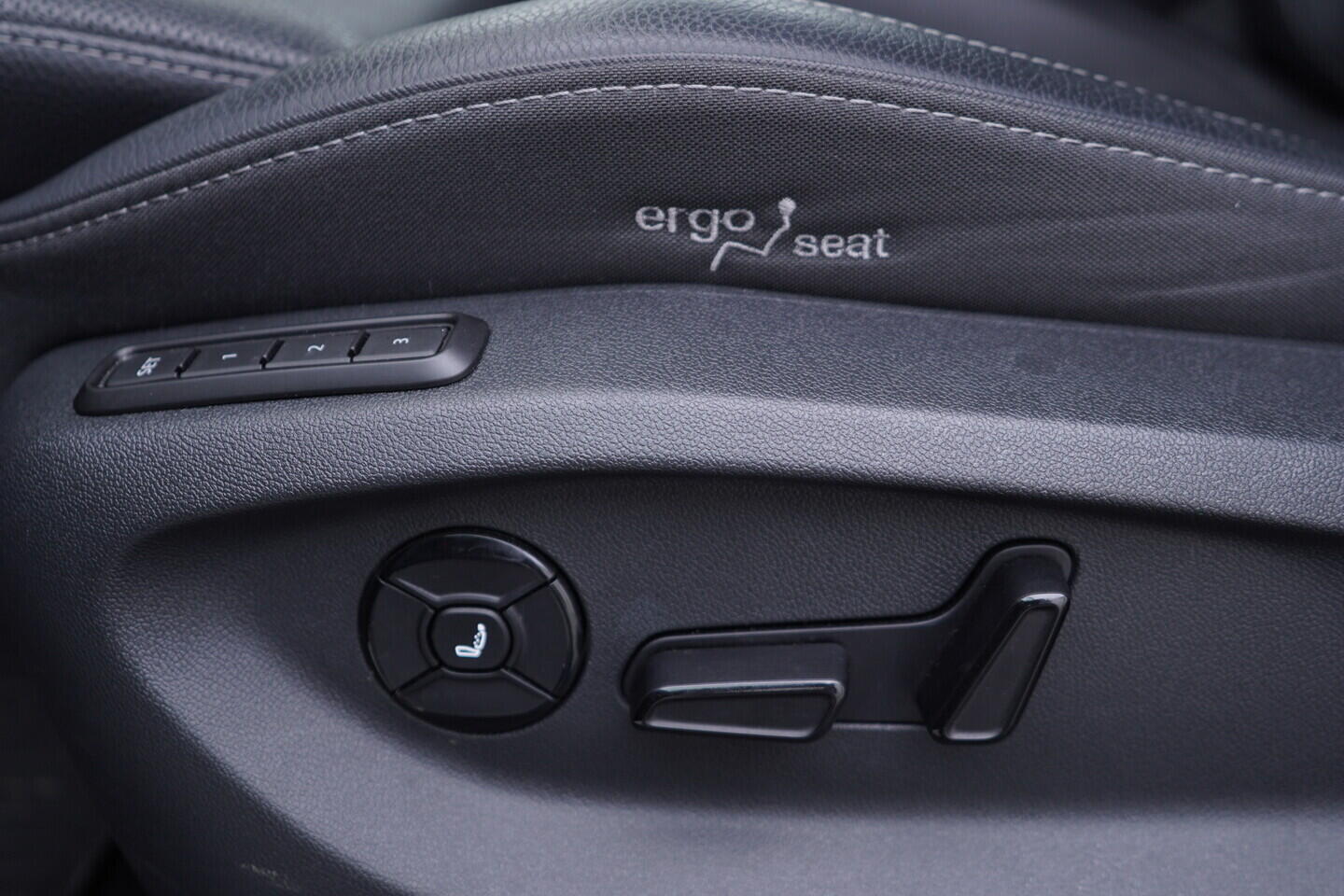 OV190V10825_22.webp_KODIAQ Exclusive Selection 2.0 TDI 142 kW automat, DPH