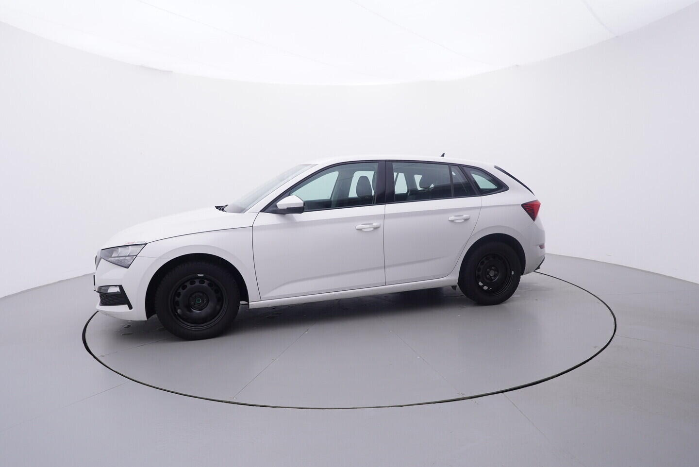 OV190V10828_11.webp_SCALA Ambition 1.0 TSI 70 kW manuál, DPH