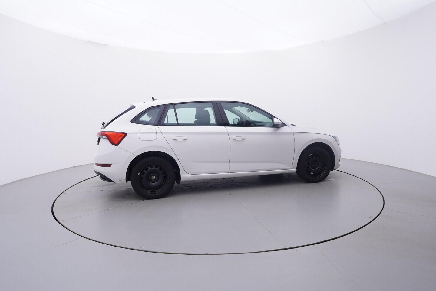 OV190V10828_15.webp_SCALA Ambition 1.0 TSI 70 kW manuál, DPH