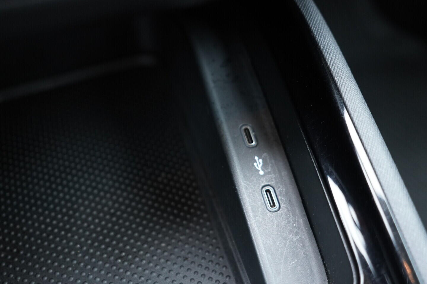 OV190V10828_31.webp_SCALA Ambition 1.0 TSI 70 kW manuál, DPH