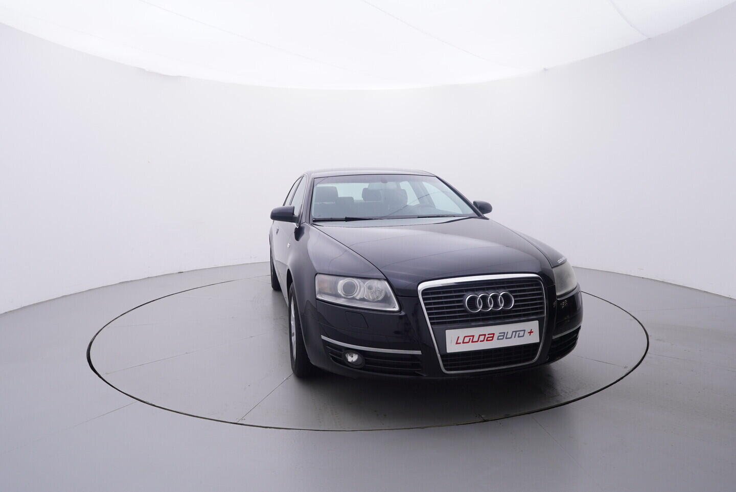 OV190V10829_17.webp_A6  2.0 TDI _ kW manuál