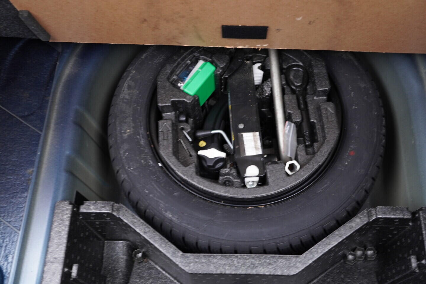 OV190V10830_36.webp_RAPID  1.0 TSI 81 kW manuál