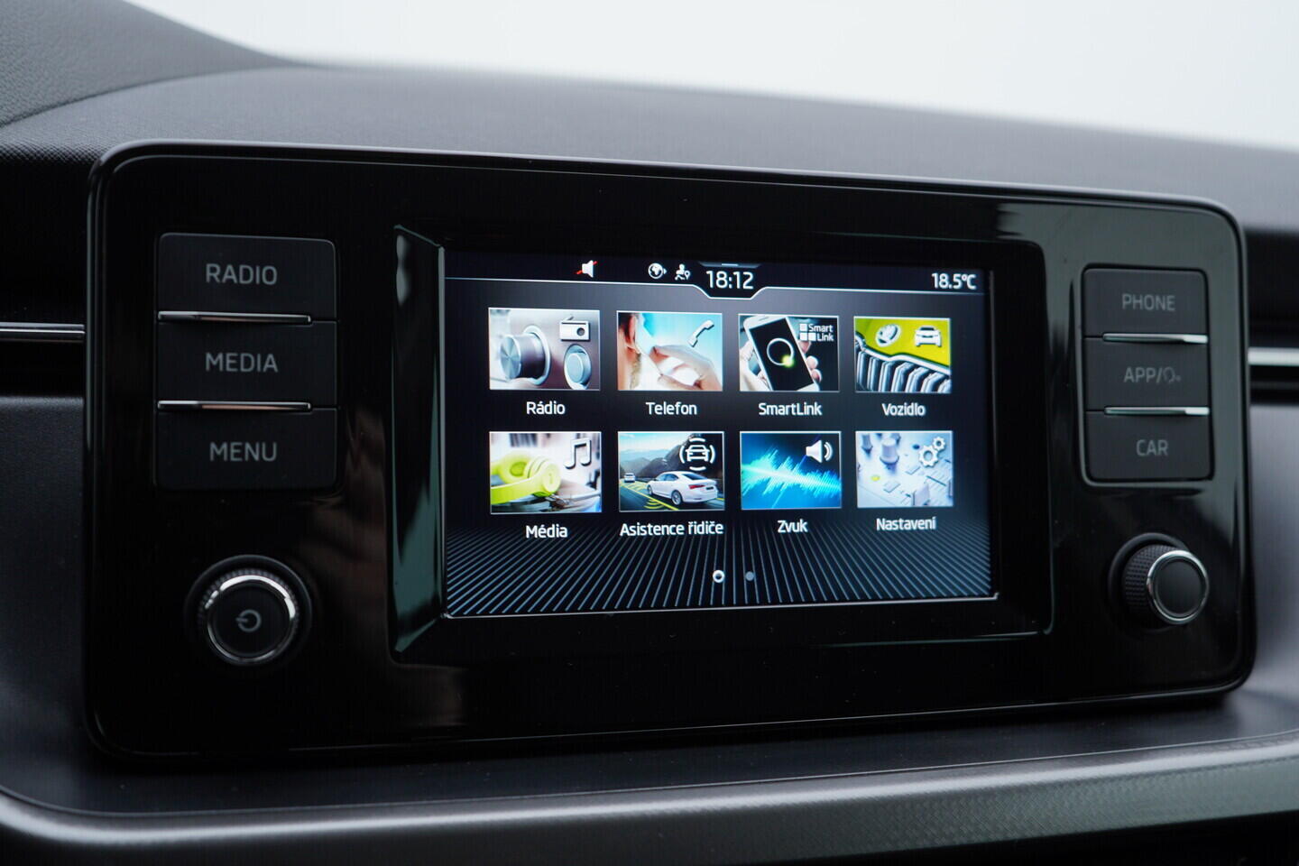 OV190V10831_31.webp_KAMIQ Ambition 1.5 TSI 110 kW manuál