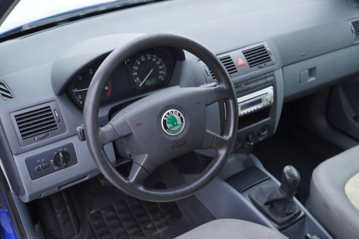 OV190V10833_21.webp_FABIA Comfort 1.9 TDI 74 kW manuál