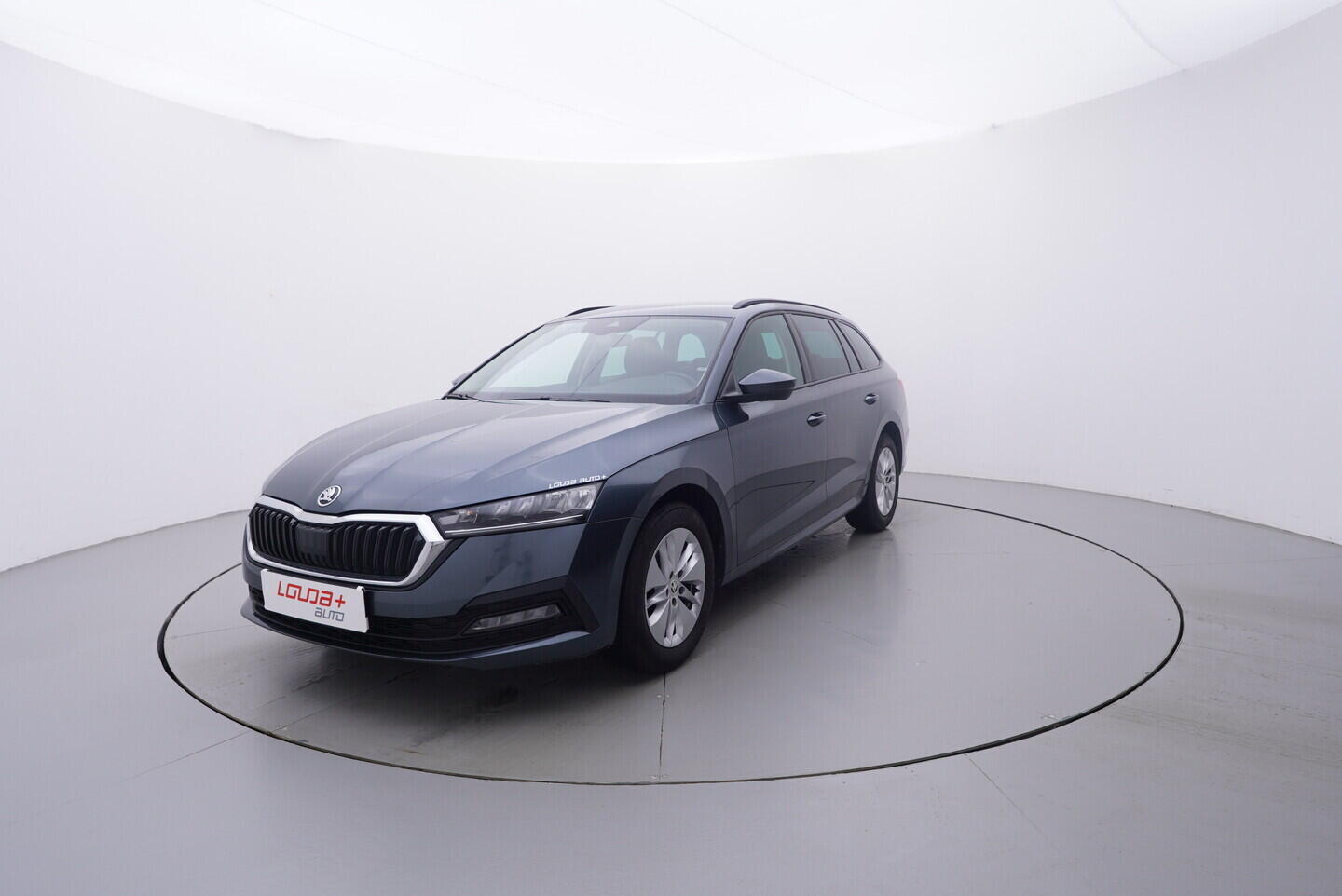 OV190V10838_10.webp_OCTAVIA Ambition Plus 2.0 TDI 85 kW automat, DPH