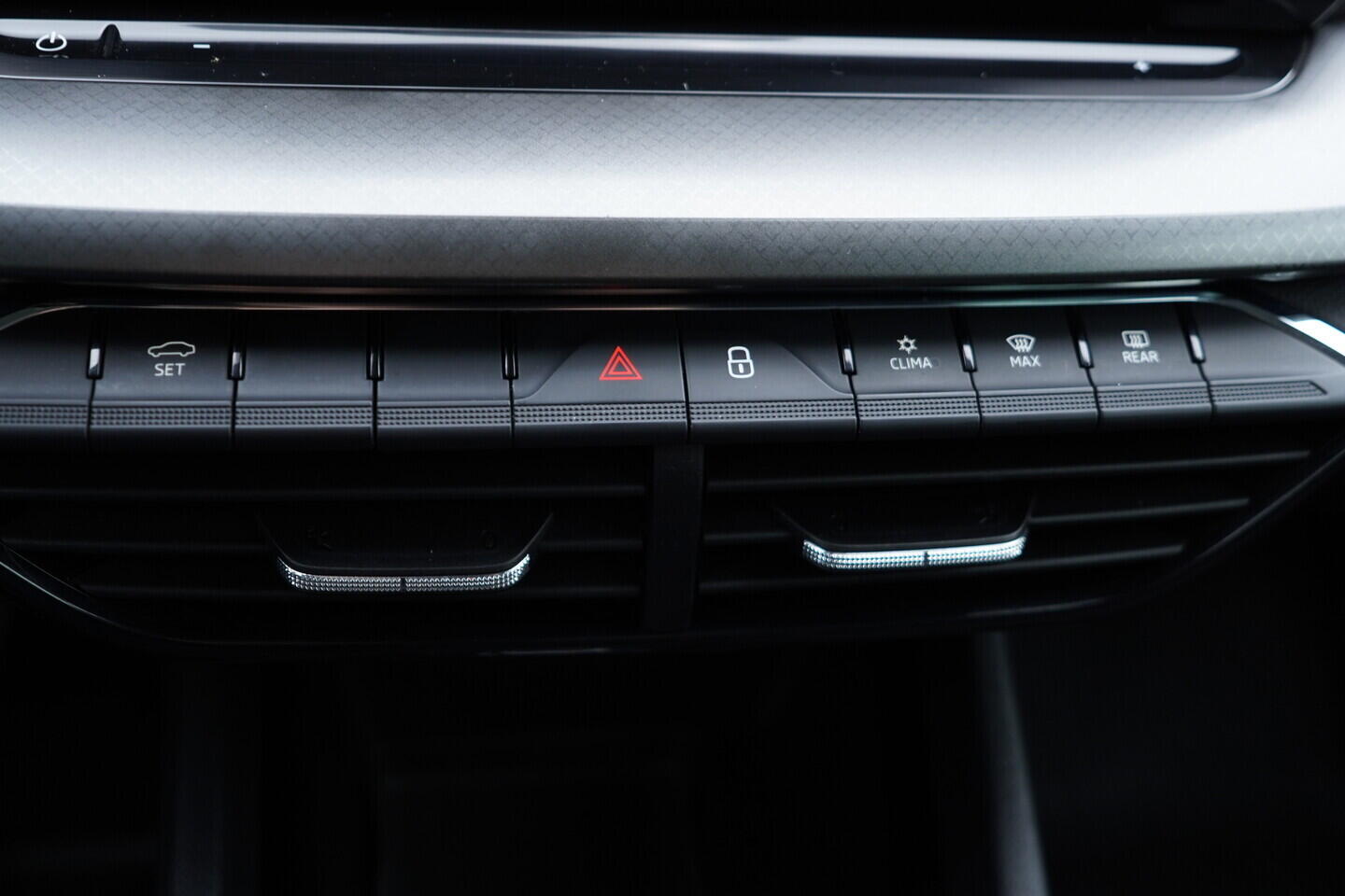 OV190V10838_34.webp_OCTAVIA Ambition Plus 2.0 TDI 85 kW automat, DPH