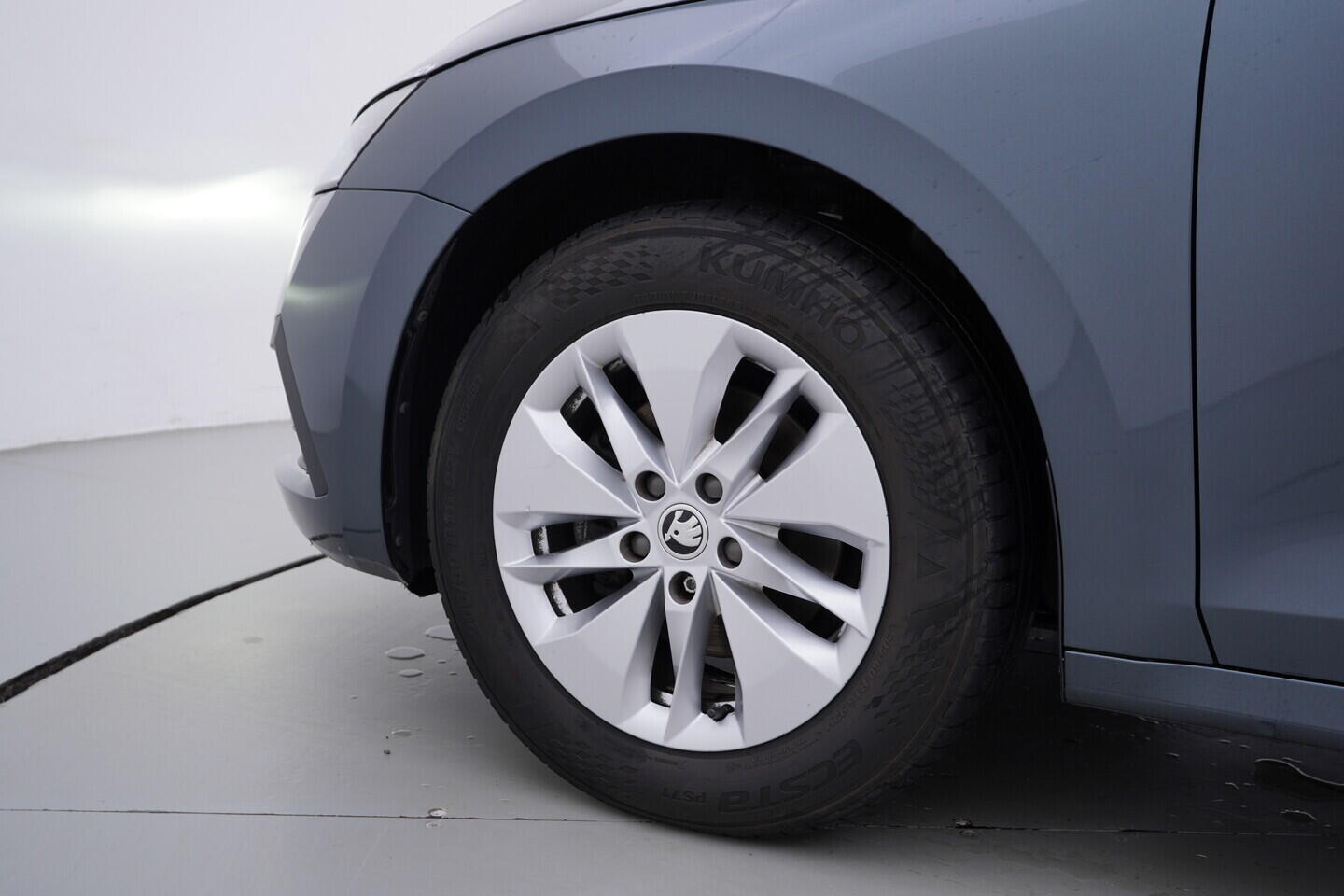 OV190V10838_39.webp_OCTAVIA Ambition Plus 2.0 TDI 85 kW automat, DPH
