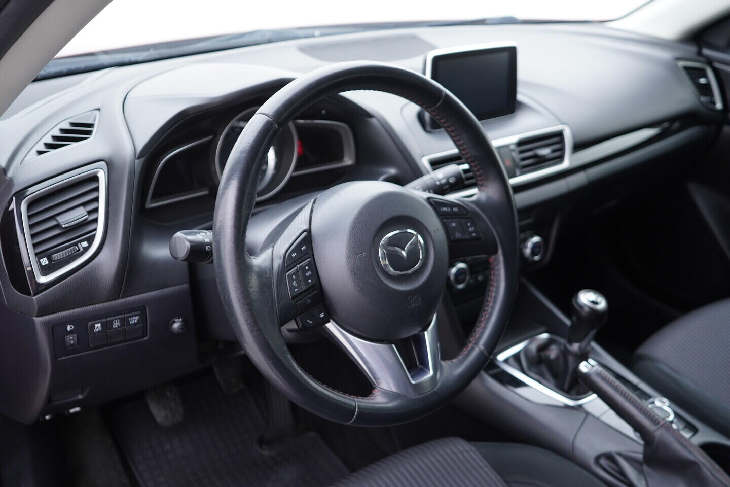 OV190V10843_21.webp_3  2.0  88 kW manuál, DPH