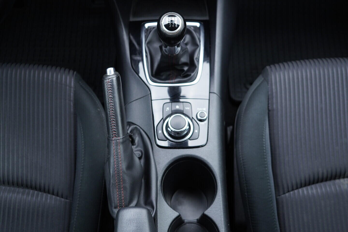 OV190V10843_30.webp_3  2.0  88 kW manuál, DPH