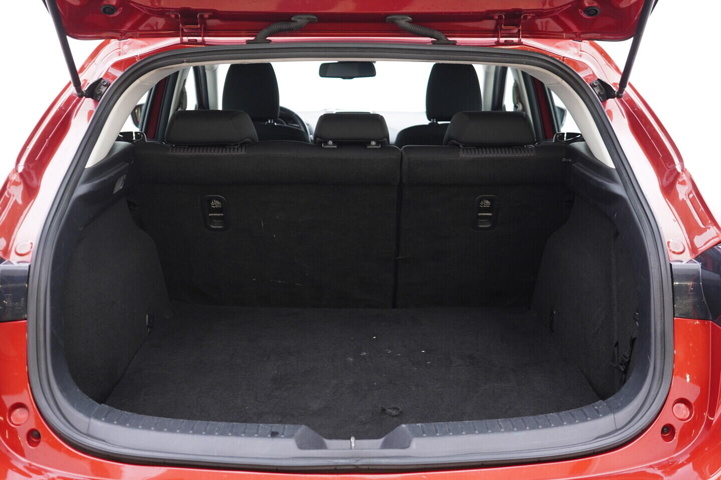 OV190V10843_33.webp_3  2.0  88 kW manuál, DPH