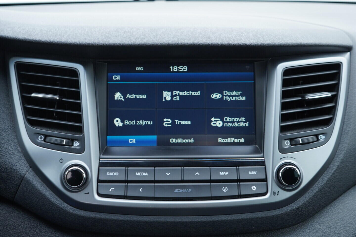 OV190V10846_32.webp_TUCSON Trikolor 1.6 TGDi 130 kW manuál