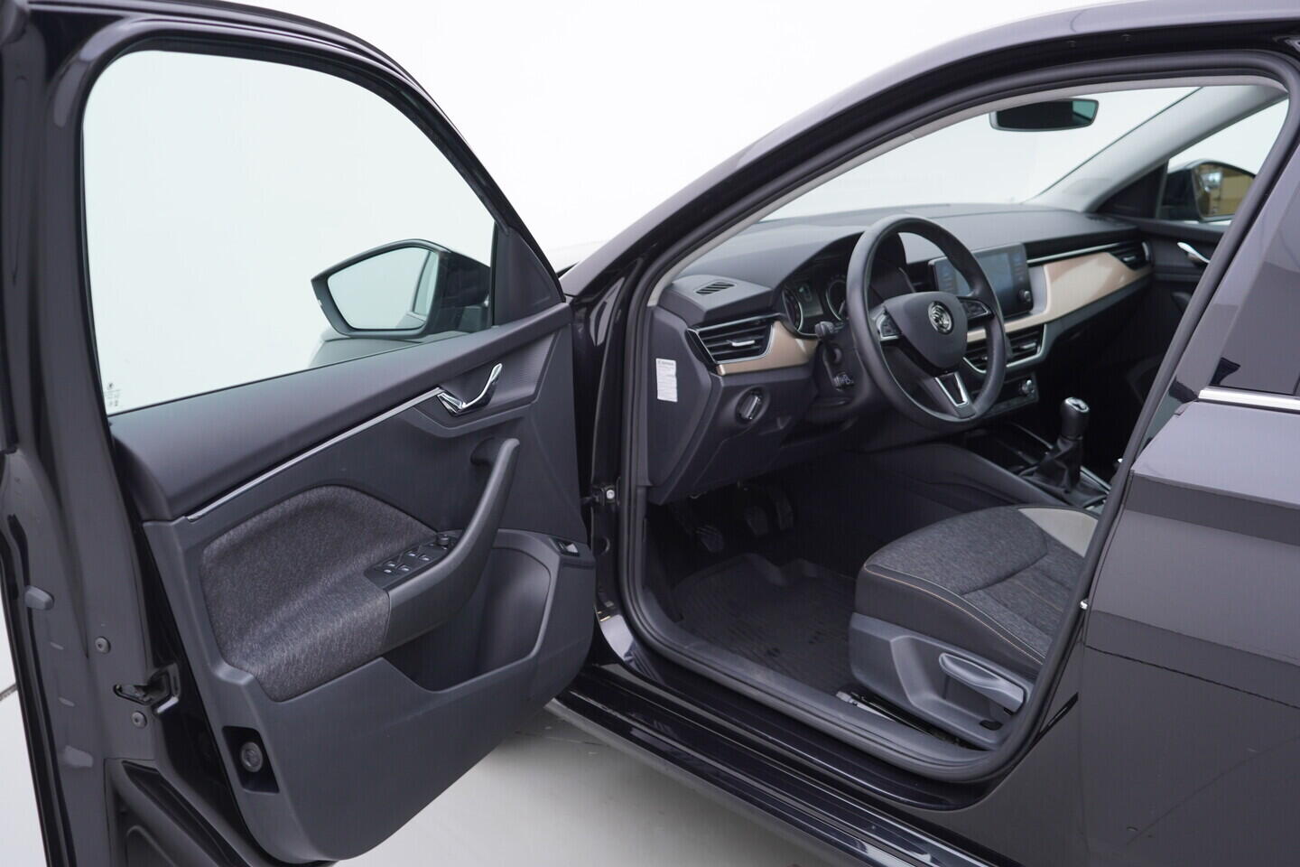 OV190V10849_18.webp_SCALA Style 1.6 TDI 85 kW manuál