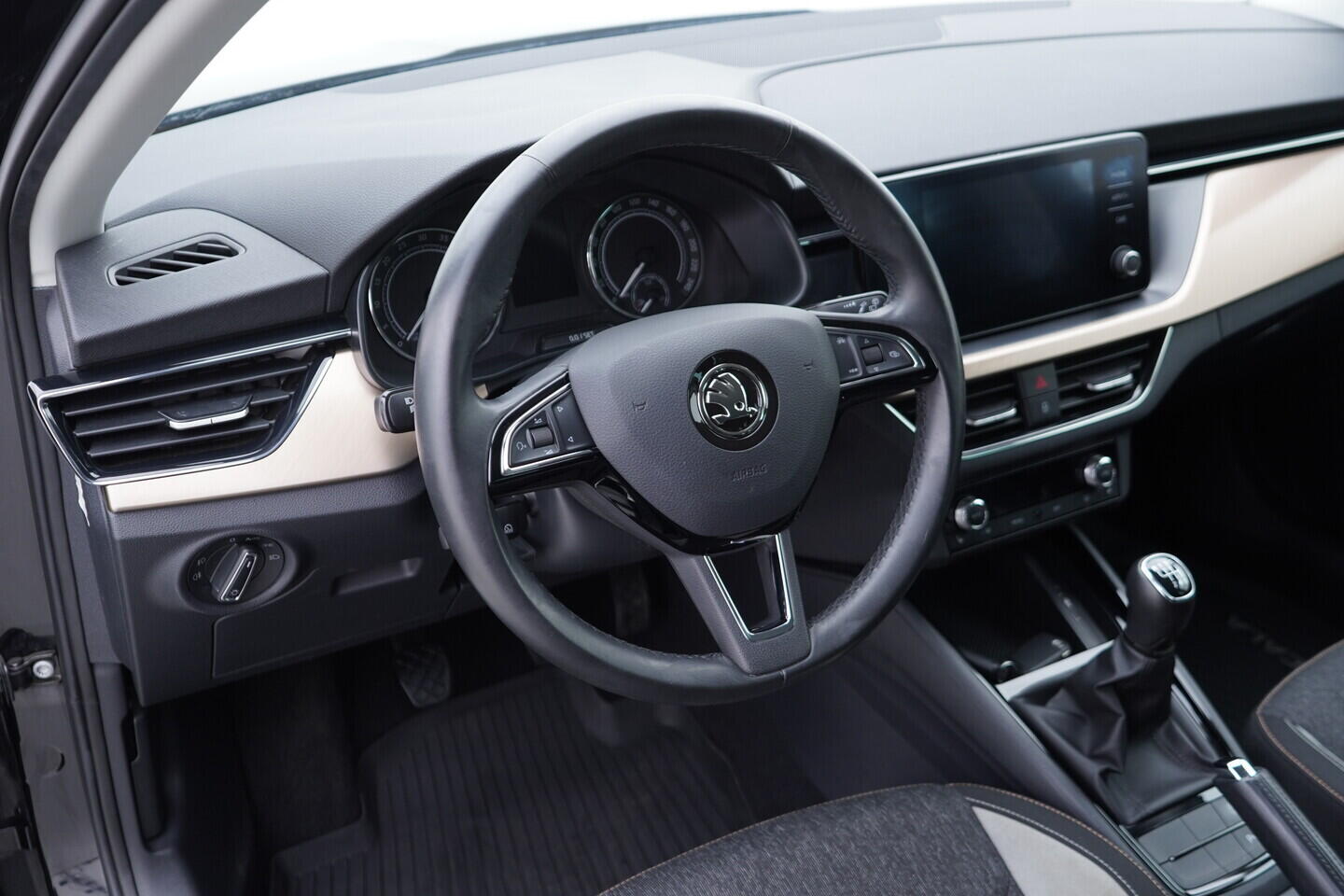 OV190V10849_22.webp_SCALA Style 1.6 TDI 85 kW manuál