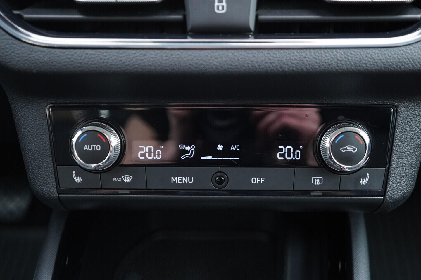 OV190V10849_33.webp_SCALA Style 1.6 TDI 85 kW manuál