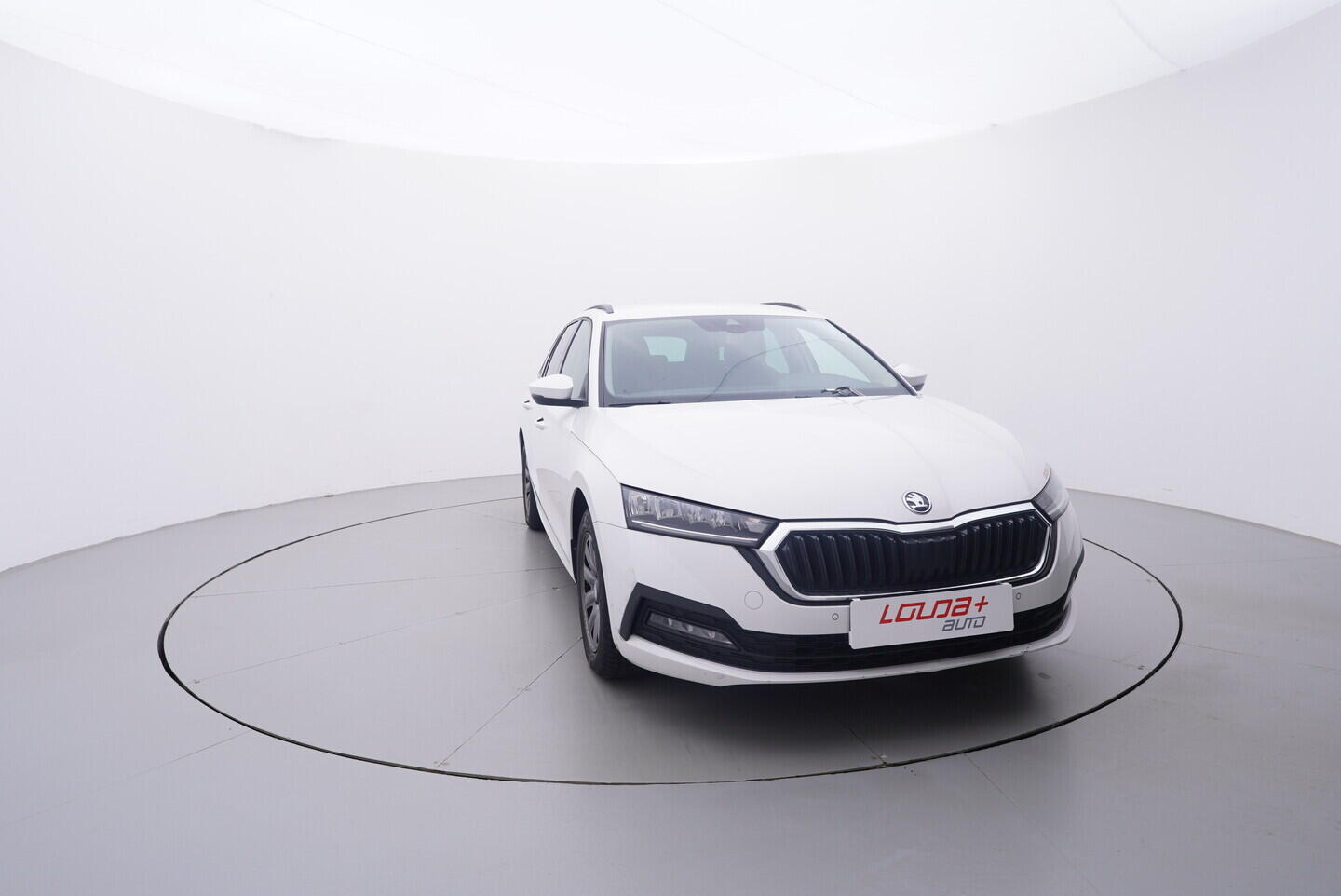 OV190V10850_17.webp_OCTAVIA Ambition 2.0 TDI 85 kW manuál, DPH