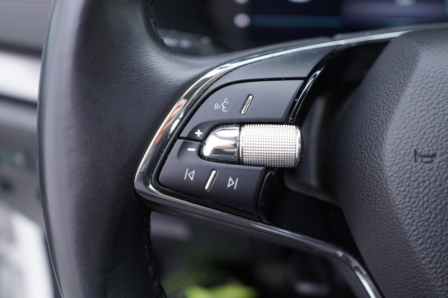 OV190V10850_25.webp_OCTAVIA Ambition 2.0 TDI 85 kW manuál, DPH