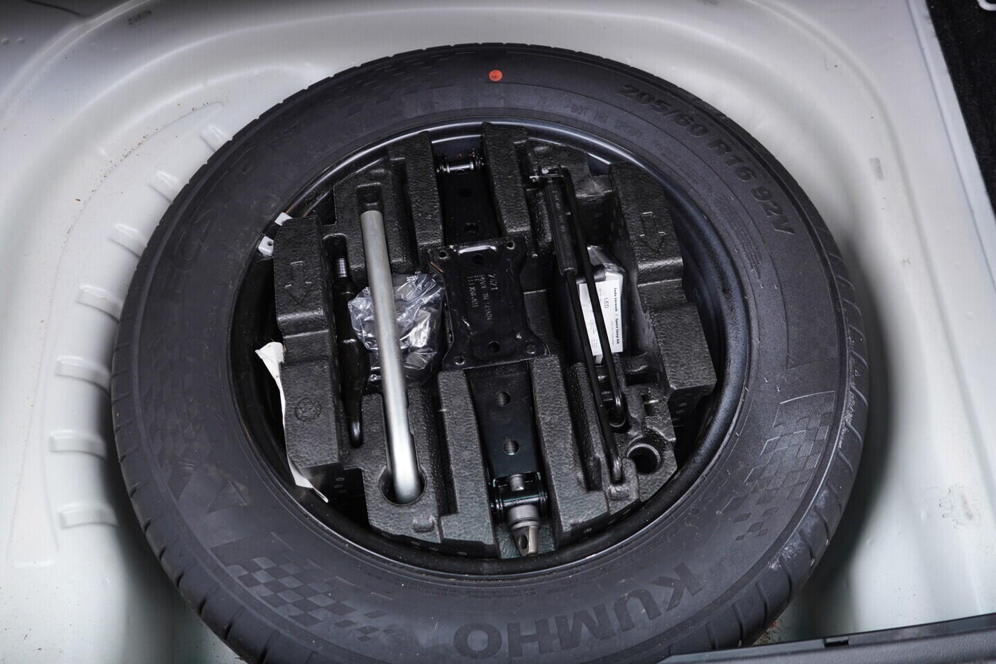 OV190V10850_38.webp_OCTAVIA Ambition 2.0 TDI 85 kW manuál, DPH