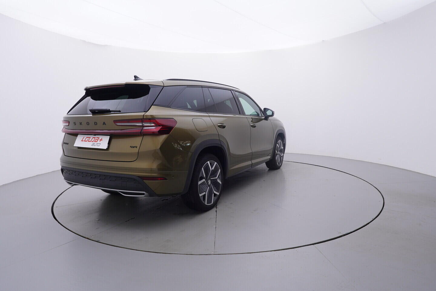 OV190V10856_10.webp_KODIAQ SportLine 2.0 TDI 142 kW automat, DPH