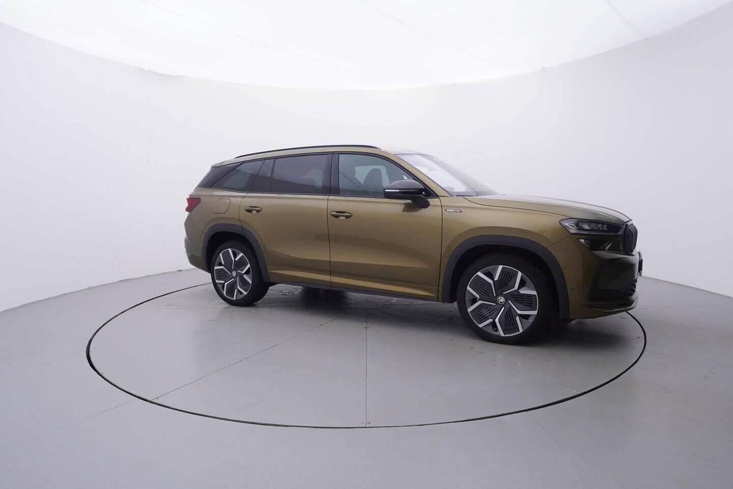 OV190V10856_12.webp_KODIAQ SportLine 2.0 TDI 142 kW automat, DPH