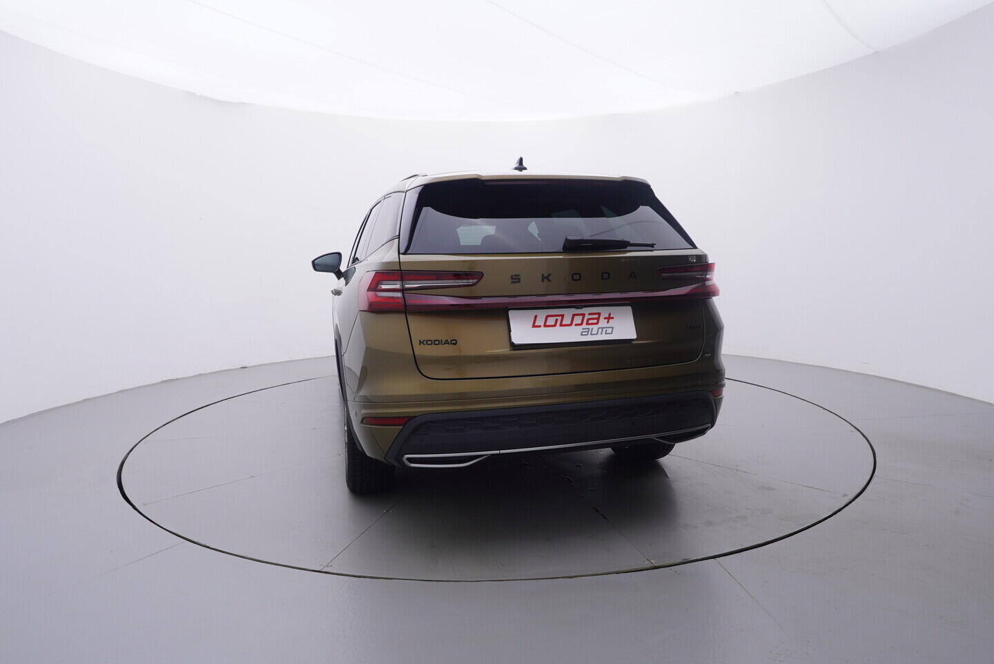 OV190V10856_17.webp_KODIAQ SportLine 2.0 TDI 142 kW automat, DPH