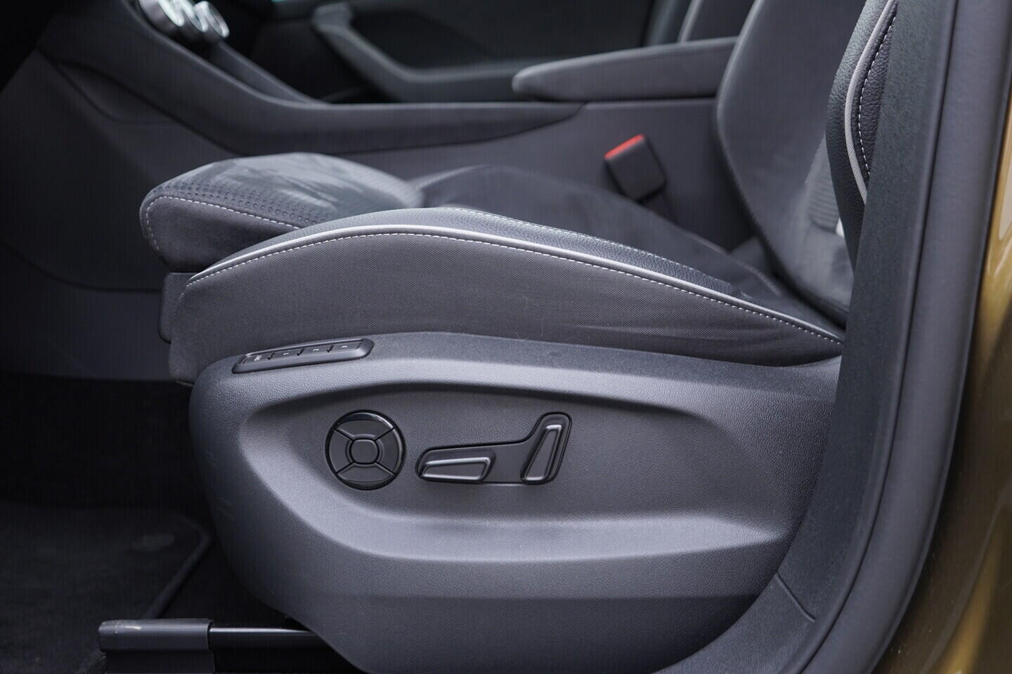 OV190V10856_21.webp_KODIAQ SportLine 2.0 TDI 142 kW automat, DPH