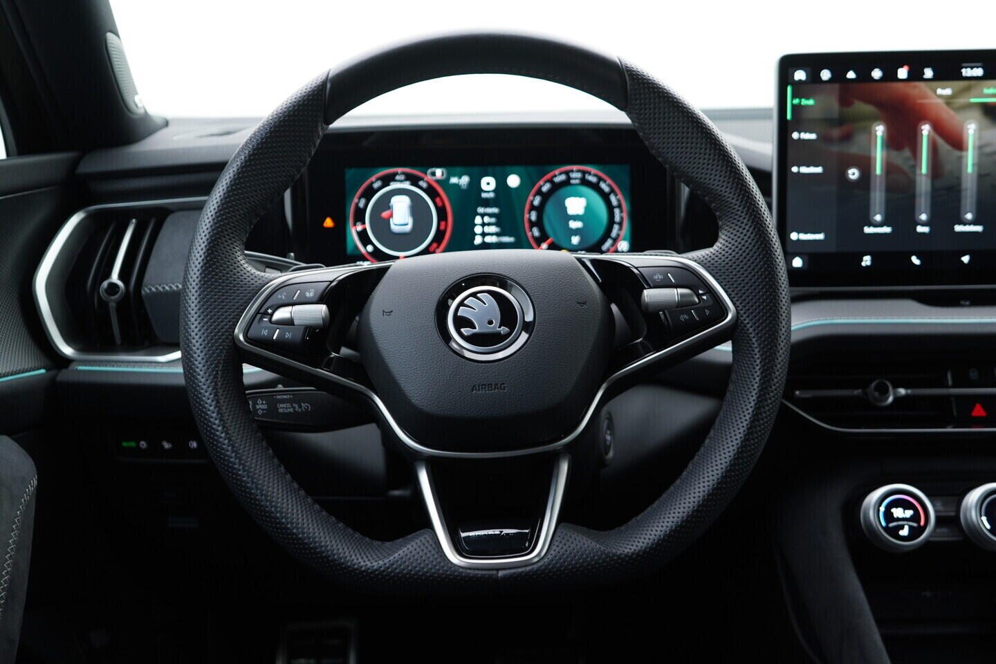 OV190V10856_30.webp_KODIAQ SportLine 2.0 TDI 142 kW automat, DPH