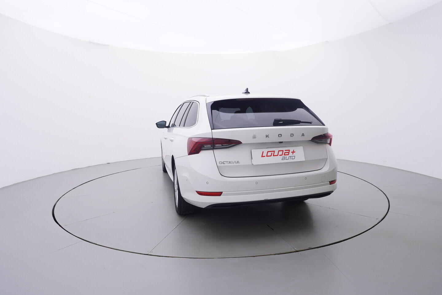 OV190V10858_13.webp_OCTAVIA Style 2.0 TDI 85 kW automat, DPH