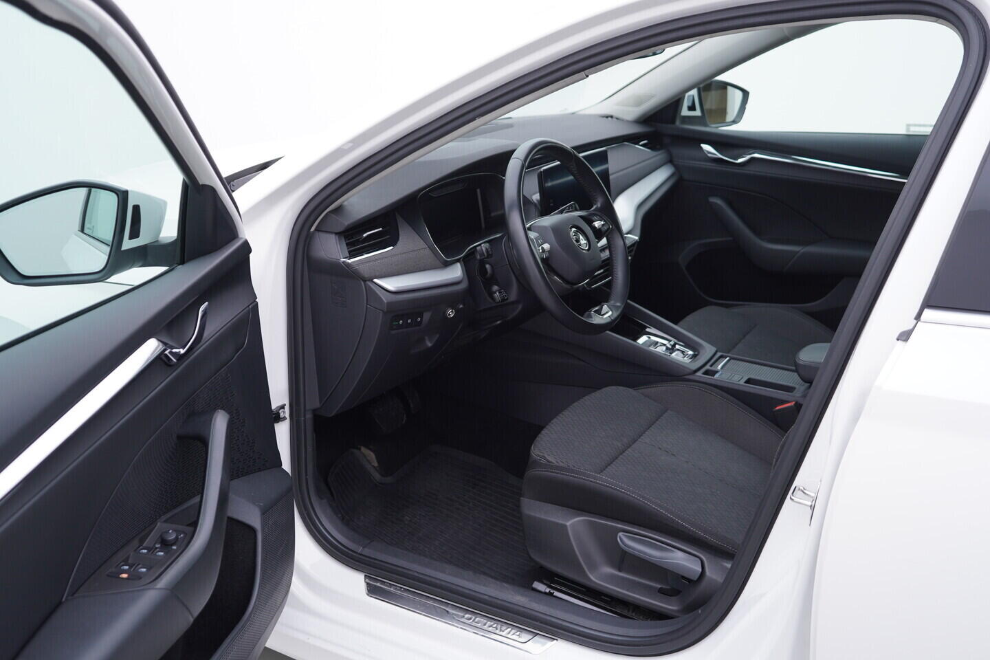 OV190V10858_18.webp_OCTAVIA Style 2.0 TDI 85 kW automat, DPH