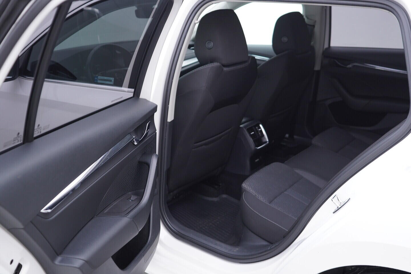 OV190V10858_36.webp_OCTAVIA Style 2.0 TDI 85 kW automat, DPH