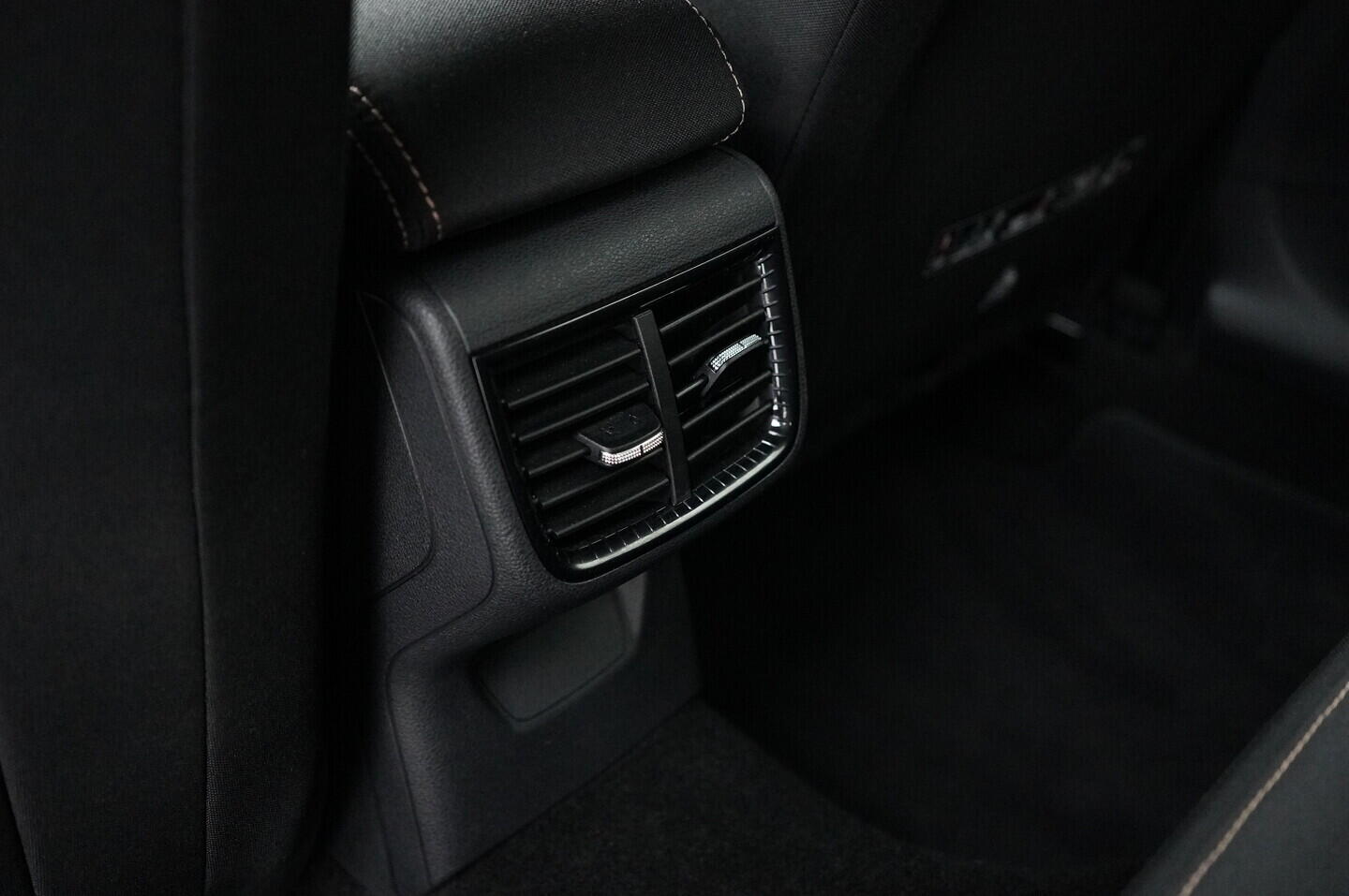 OV190V10860_35.webp_FABIA Top Selection 1.0 TSI 85 kW automat, DPH