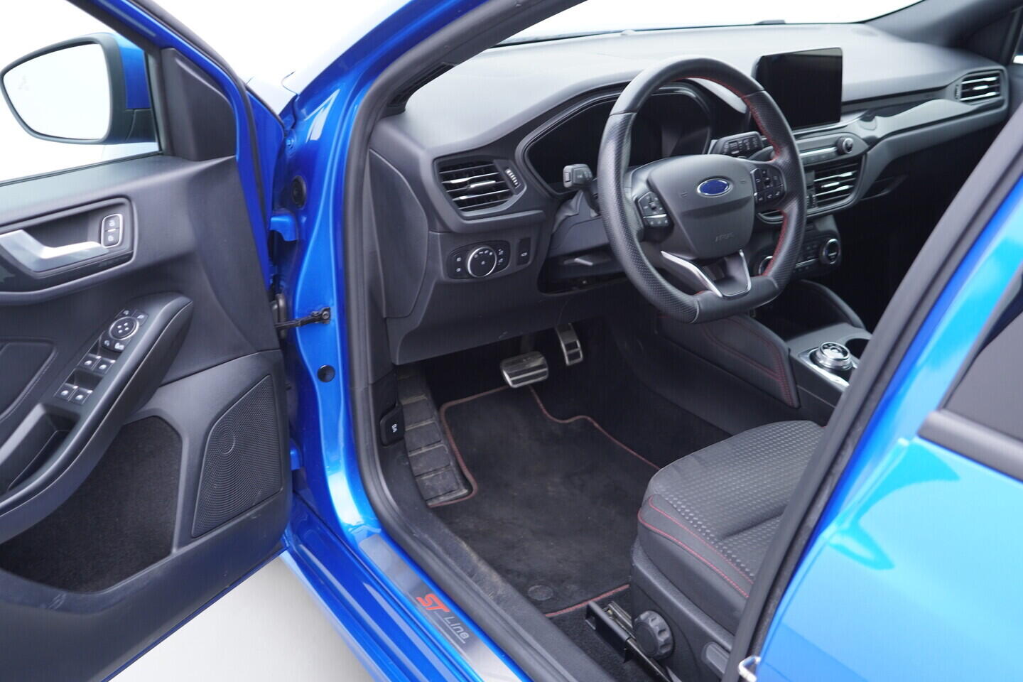 OV190V10861_18.webp_FOCUS ST-line 1.5 EcoBoost 110 kW automat, DPH