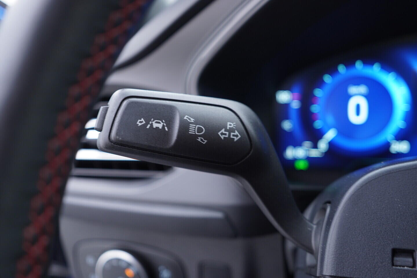 OV190V10861_23.webp_FOCUS ST-line 1.5 EcoBoost 110 kW automat, DPH