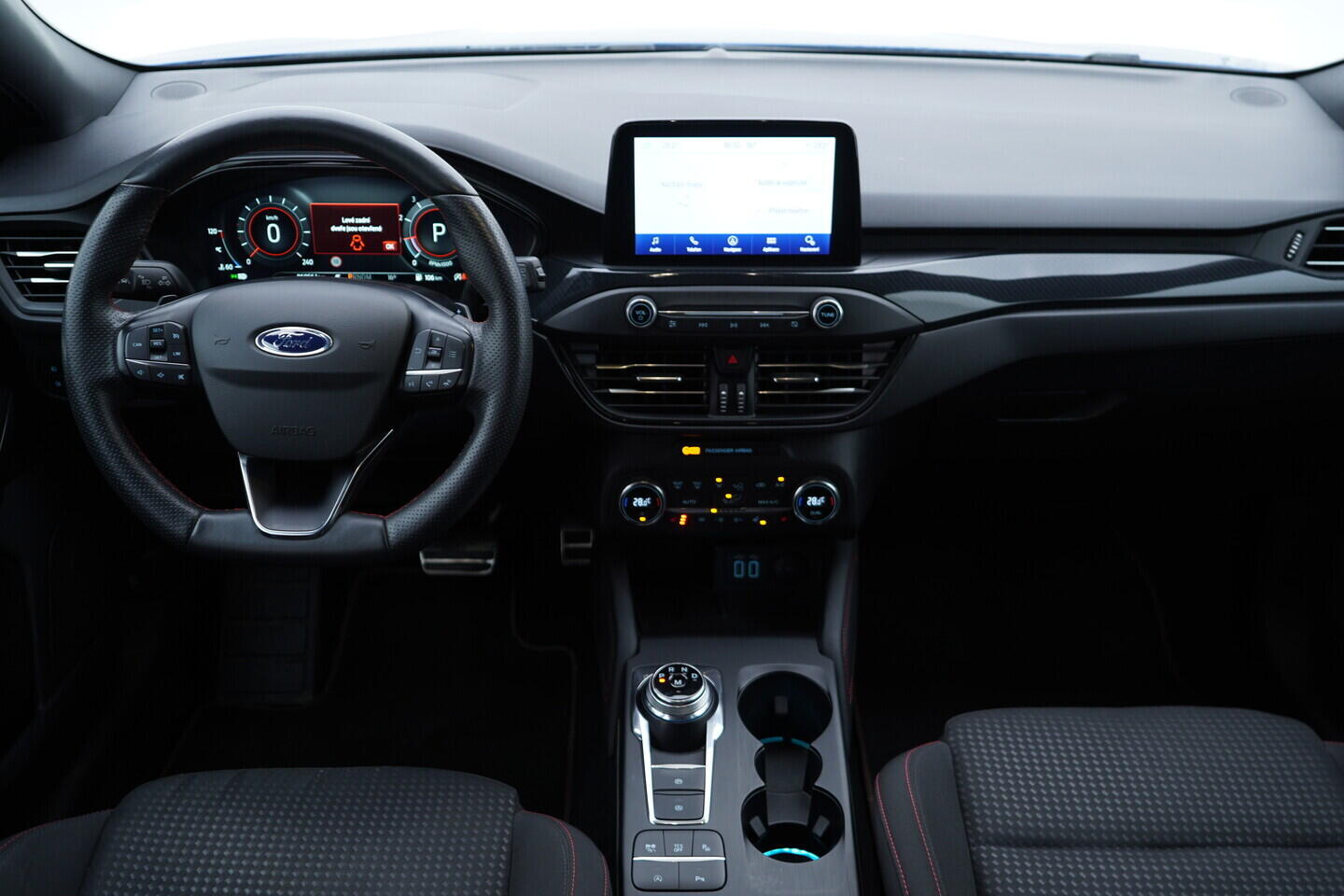 OV190V10861_25.webp_FOCUS ST-line 1.5 EcoBoost 110 kW automat, DPH