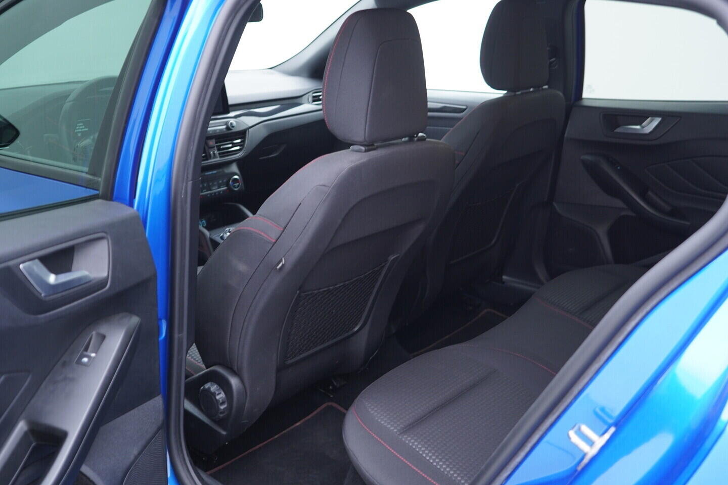 OV190V10861_33.webp_FOCUS ST-line 1.5 EcoBoost 110 kW automat, DPH