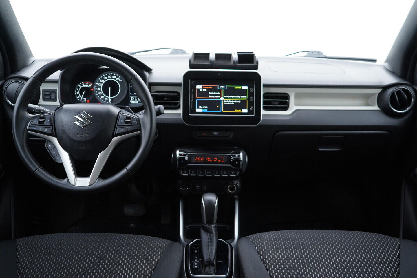 OV190V10863_25.webp_IGNIS  1.2 Hybrid 61 kW automat