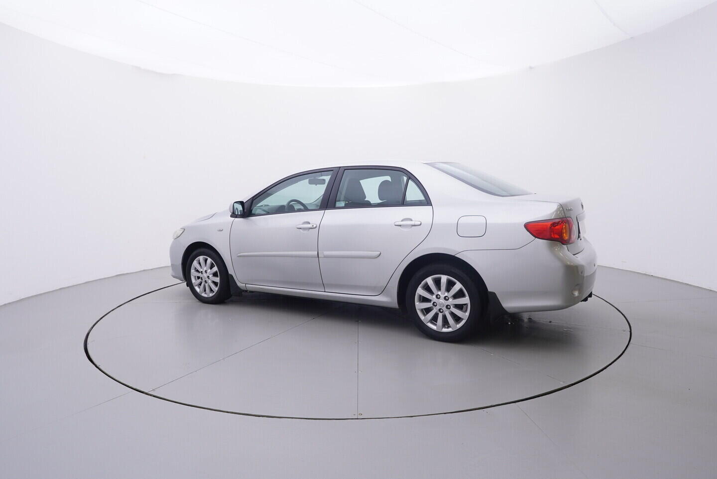 OV190V10864_12.webp_COROLLA  1.6 1,6 Valvematic 97 kW manuál