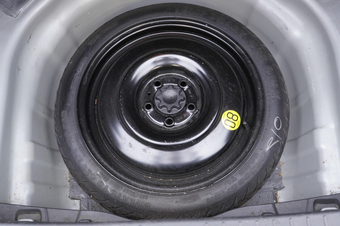 OV190V10864_34.webp_COROLLA  1.6 1,6 Valvematic 97 kW manuál