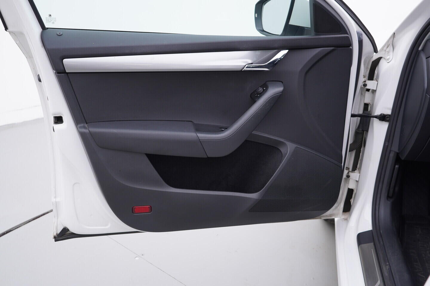 OV190V10865_19.webp_OCTAVIA Ambition 1.4 TSI 110 kW manuál