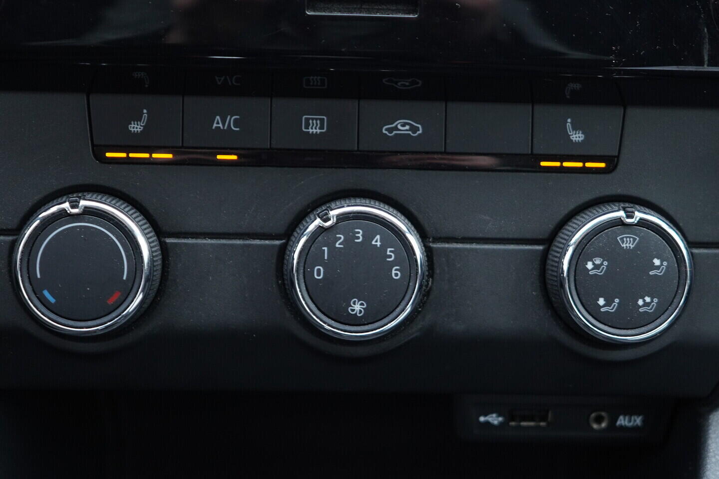 OV190V10865_30.webp_OCTAVIA Ambition 1.4 TSI 110 kW manuál