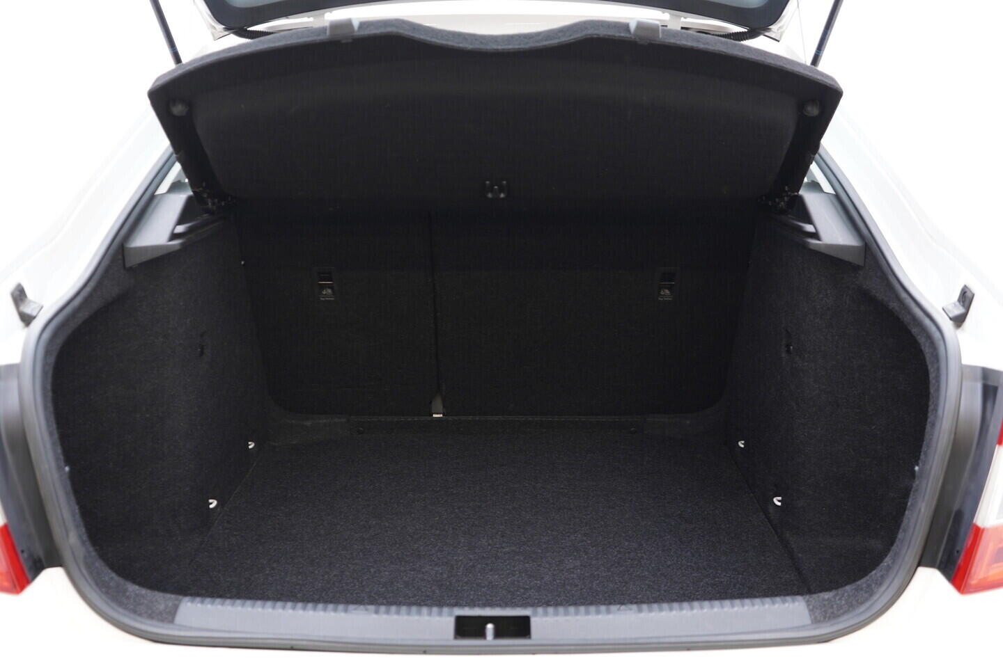 OV190V10865_34.webp_OCTAVIA Ambition 1.4 TSI 110 kW manuál